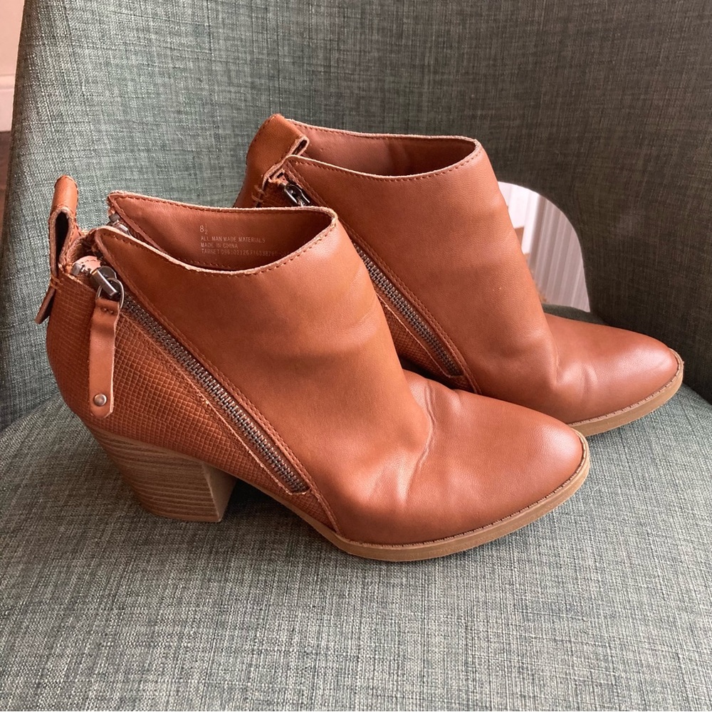 DV by Dolce Vita Tan Ankle Boots